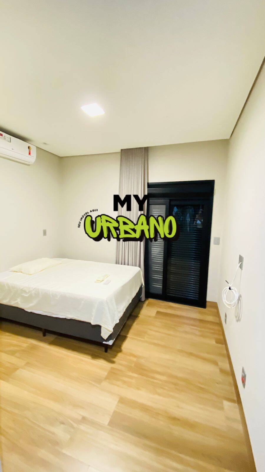 Casa para alugar com 3 quartos, 220m² - Foto 13